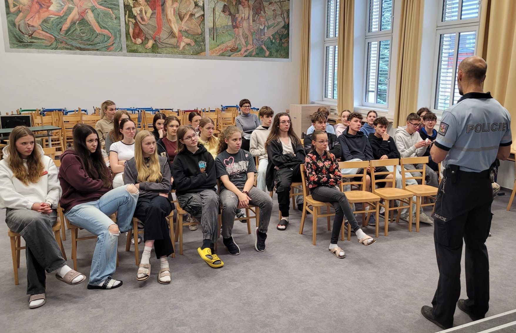 SPOTKANIE PREWENCYJNE Z POLICJANTEM 